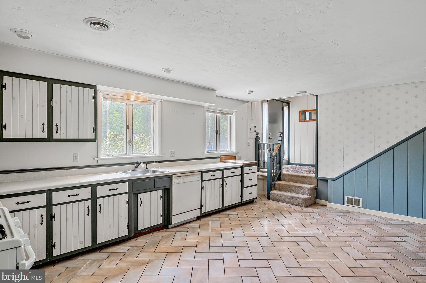860 York St, Mount Wolf, PA 17347