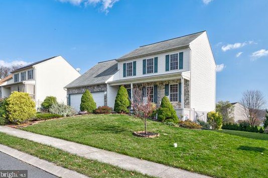 745 Apple Tree Ln, Mount Wolf, PA 17347