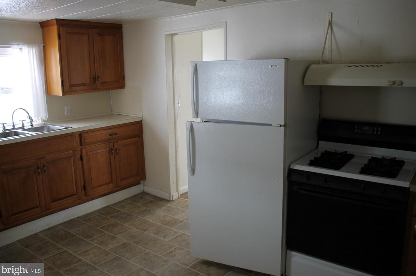 122 N Main St #a, Shrewsbury, PA 17361