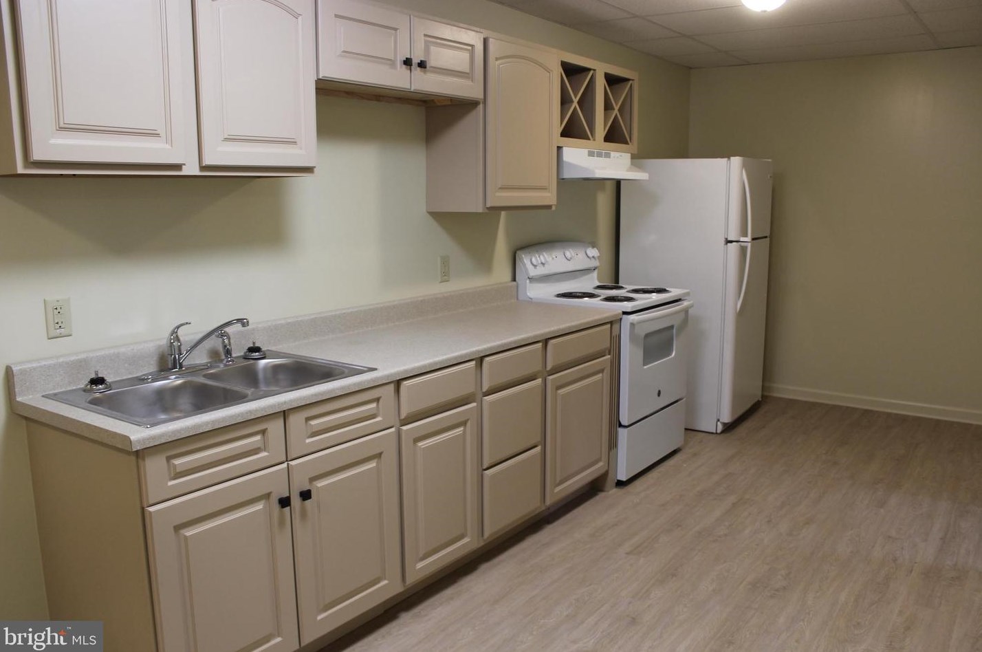 100 School St #c, Hametown, PA 17327
