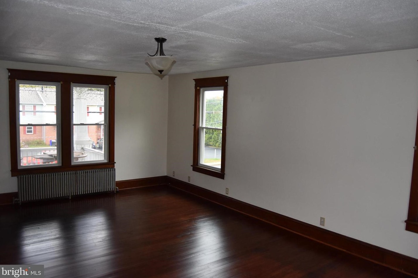 112 Manchester St, Hametown, PA 17327