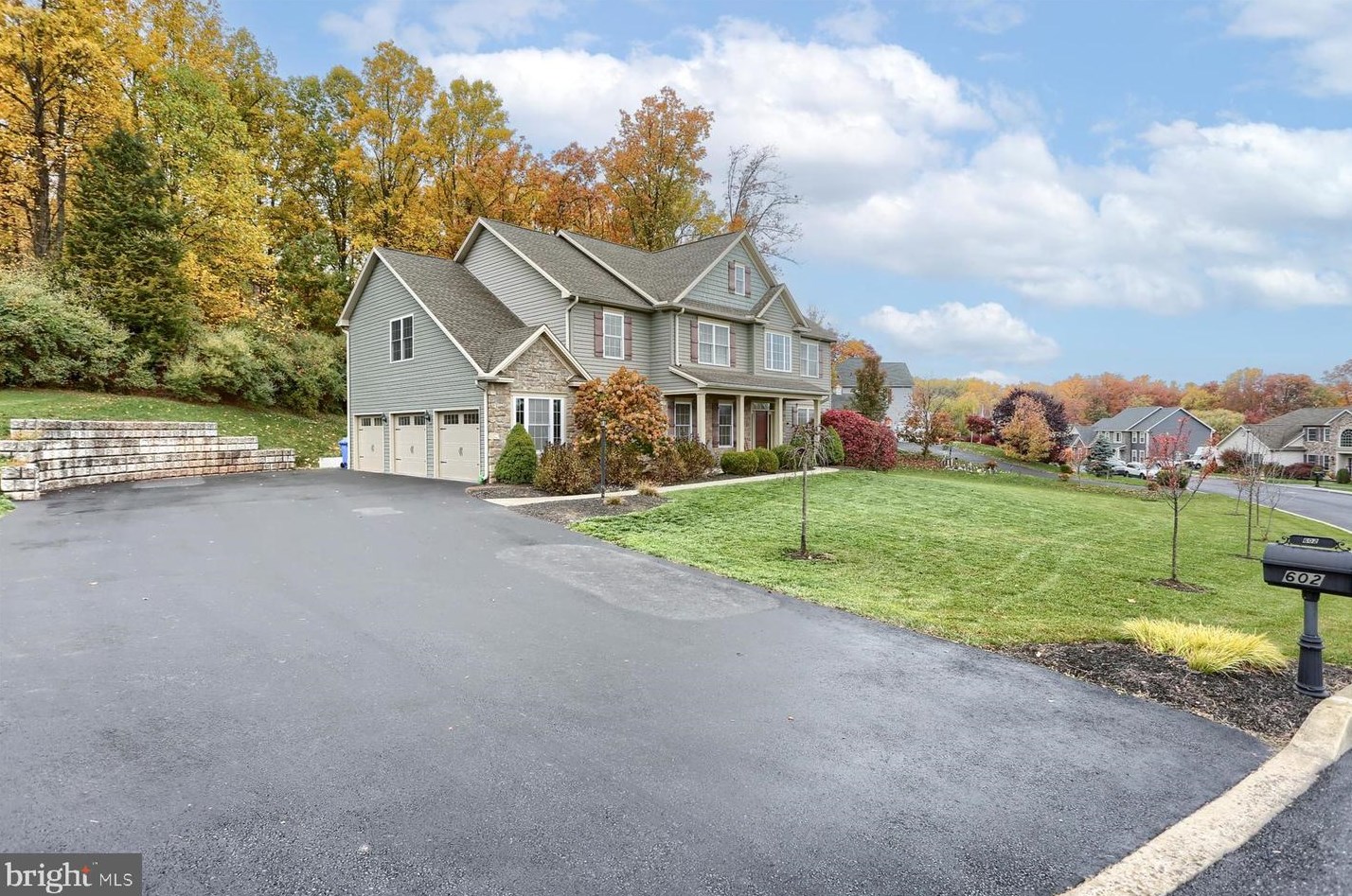 602 Musket Ct, Alpine, PA 17339