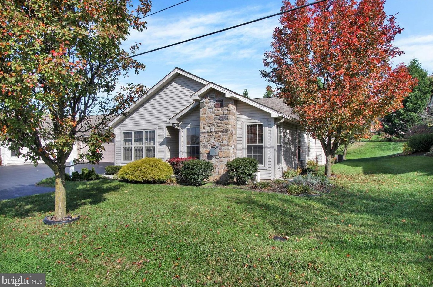 145 Yoe Dr, Red Lion, PA 17356