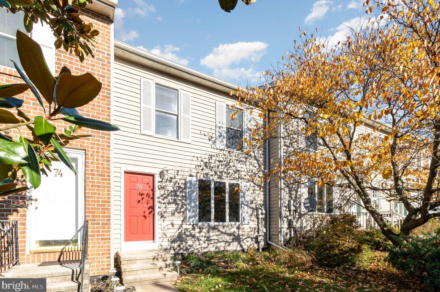 76 Persian Lilac Dr, Etters, PA 17319