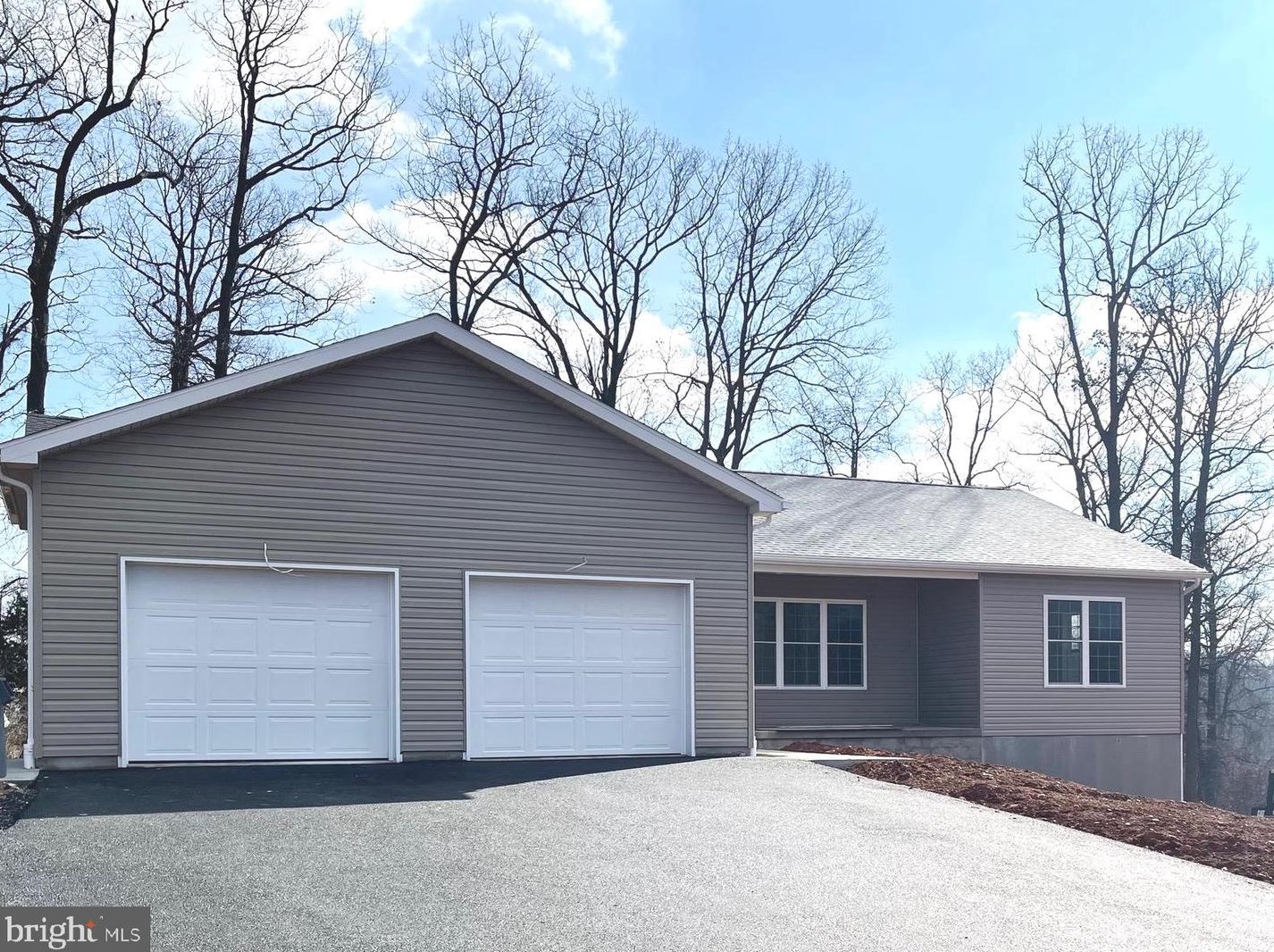 9366 Twin Hills Rd, Cross Roads, PA 17322