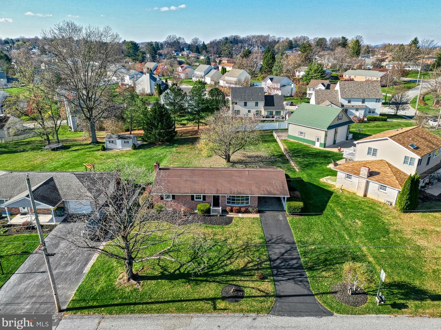 202 Nollyn Dr, Yoe PA  17313-9528 exterior