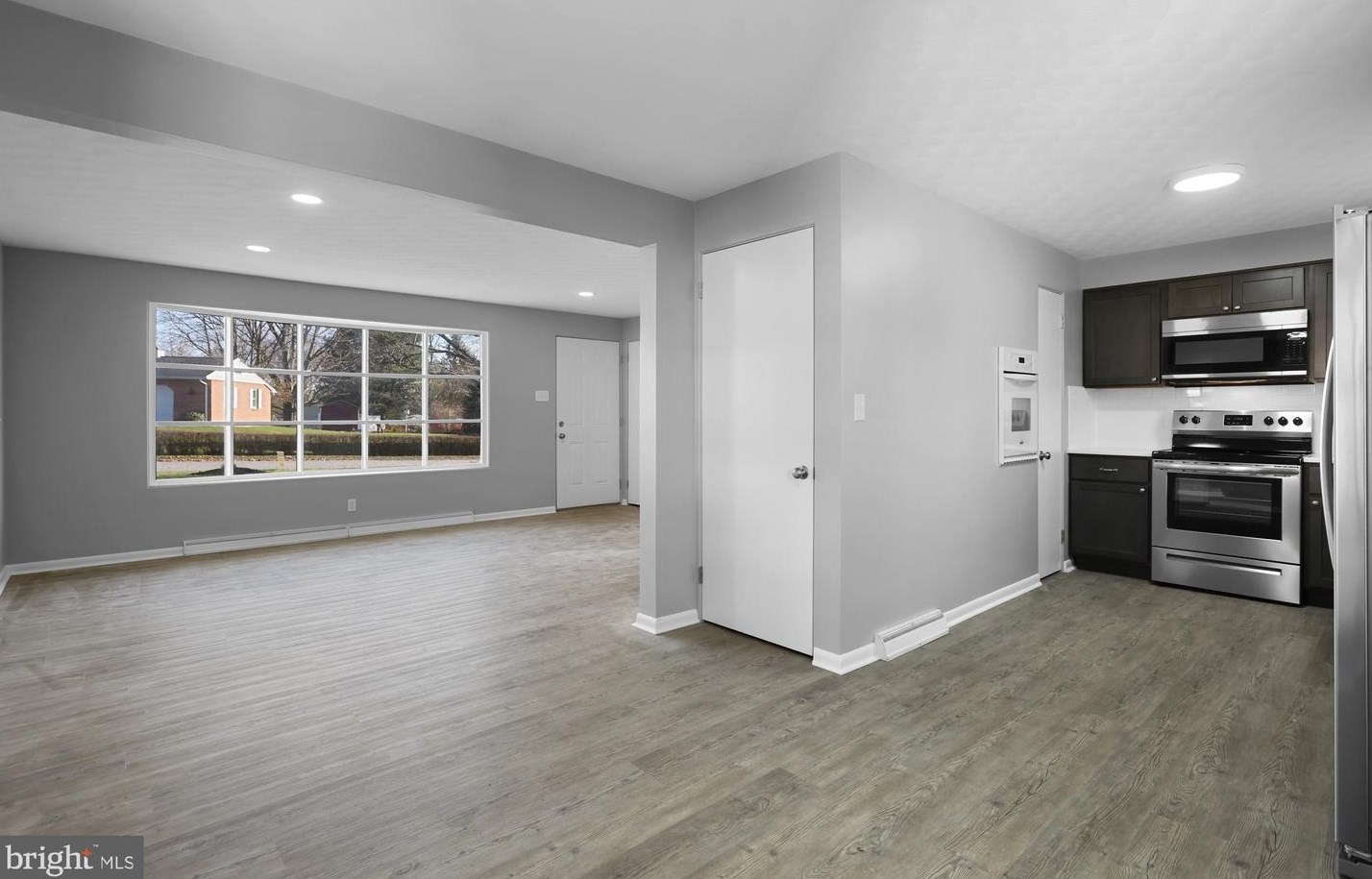 202 Nollyn Dr, Yoe PA  17313-9528 exterior