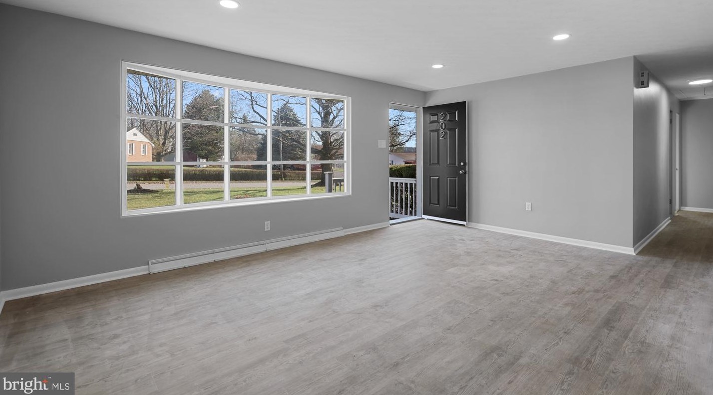 202 Nollyn Dr, Yoe PA  17313-9528 exterior