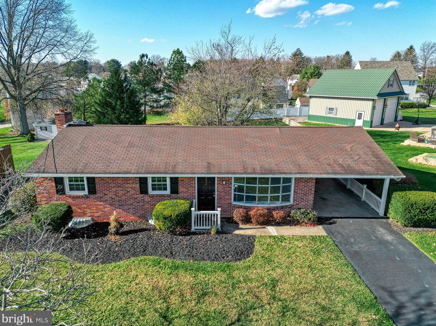 202 Nollyn Dr, Yoe PA  17313-9528 exterior