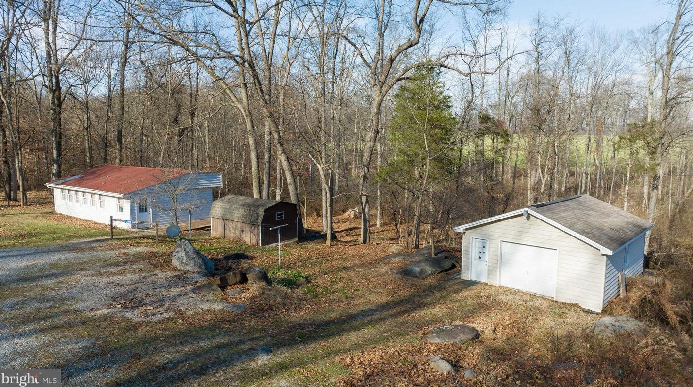 8065 Bull Rd, Alpine, PA 17339