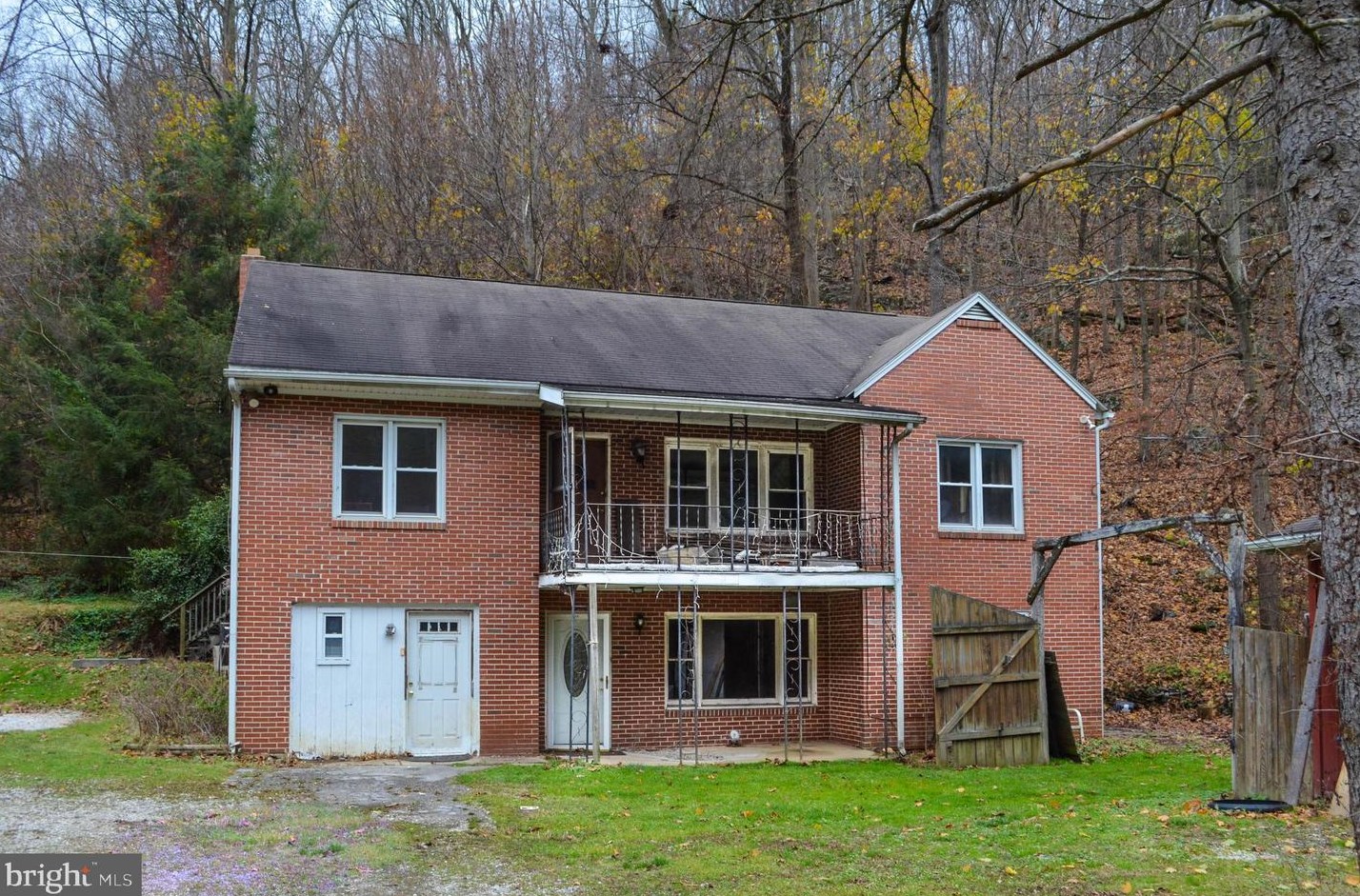 4217 Fissels Church Rd, Hametown, PA 17327