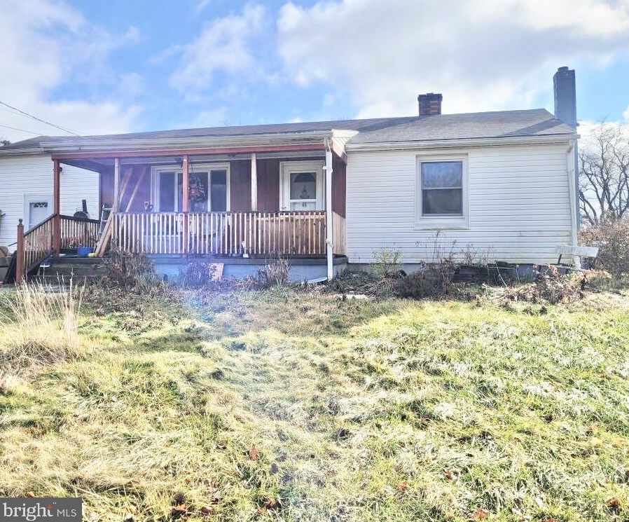 1410 Windsor Rd, Red Lion, PA 17356