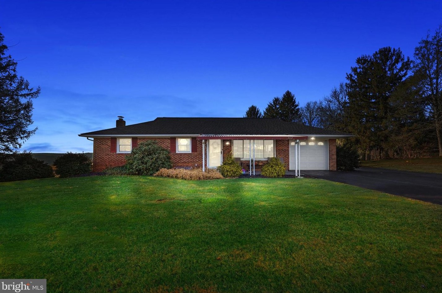 362 Sechrist Flat Rd, Cross Roads, PA 17322