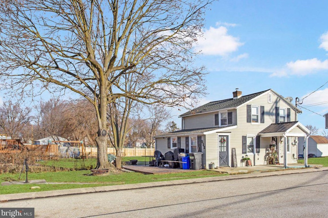 222 John St, Hanover, PA 17331
