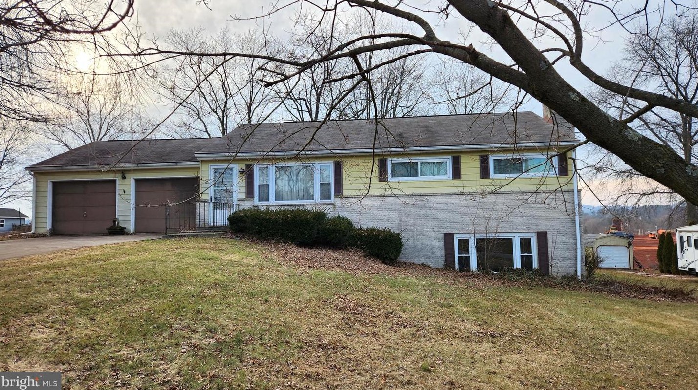 655 Diane Dr, Etters, PA 17319