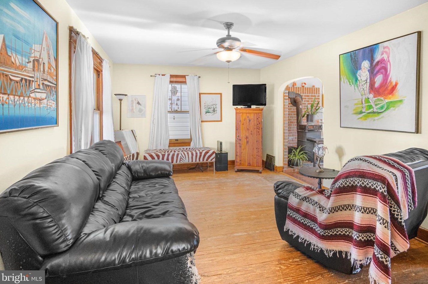 221 Locust St, Hanover, PA 17331