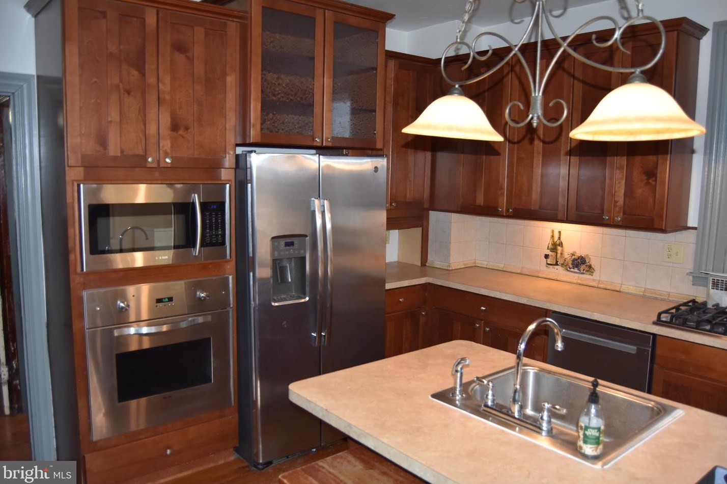 14 E Main St, Railroad, PA 17355