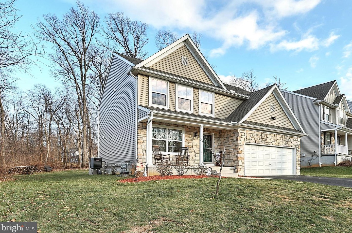 125 Sunbury Way, Red Lion, PA 17356