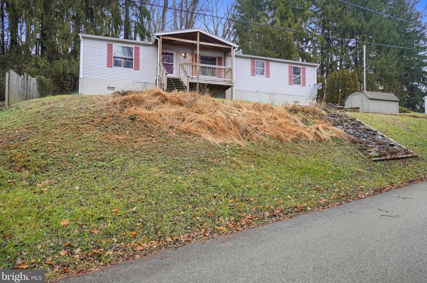 80 Argyle Ave, Hametown, PA 17327