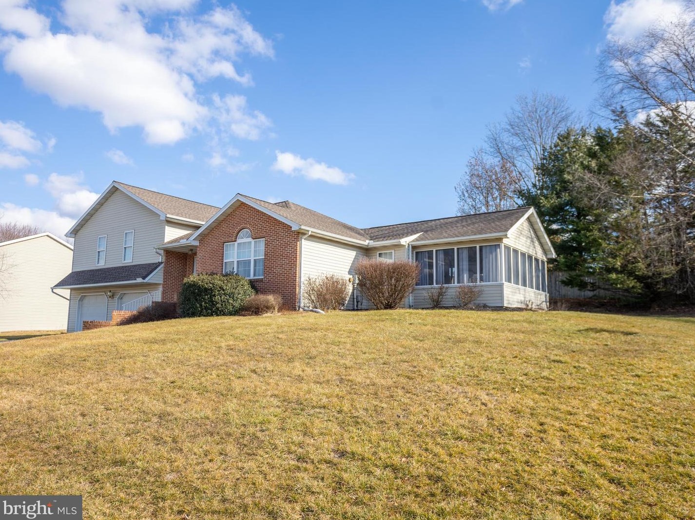 3082 Honey Run Dr, York, PA 17408