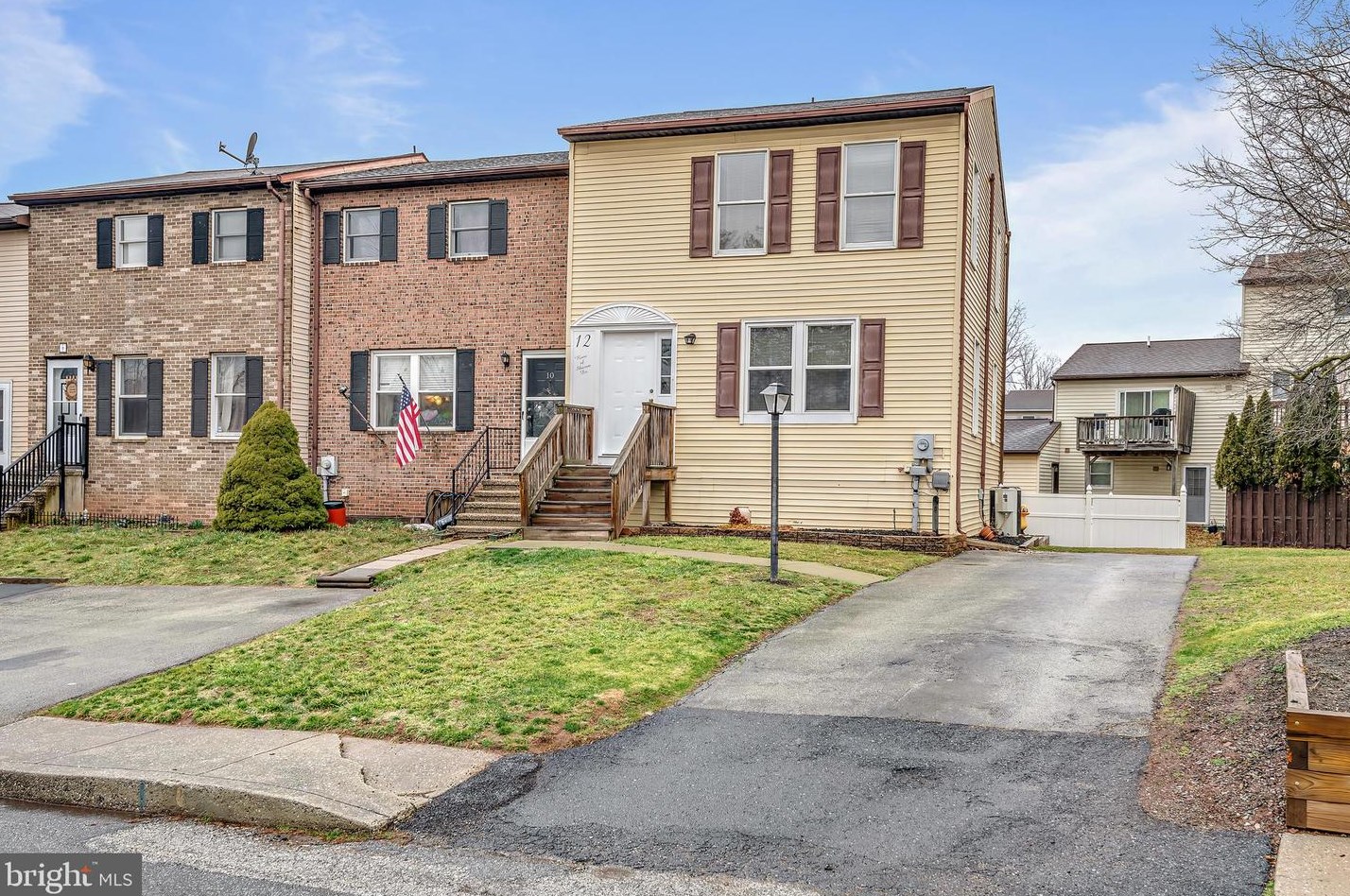 12 Rose Of Sharon Dr, Etters, PA 17319