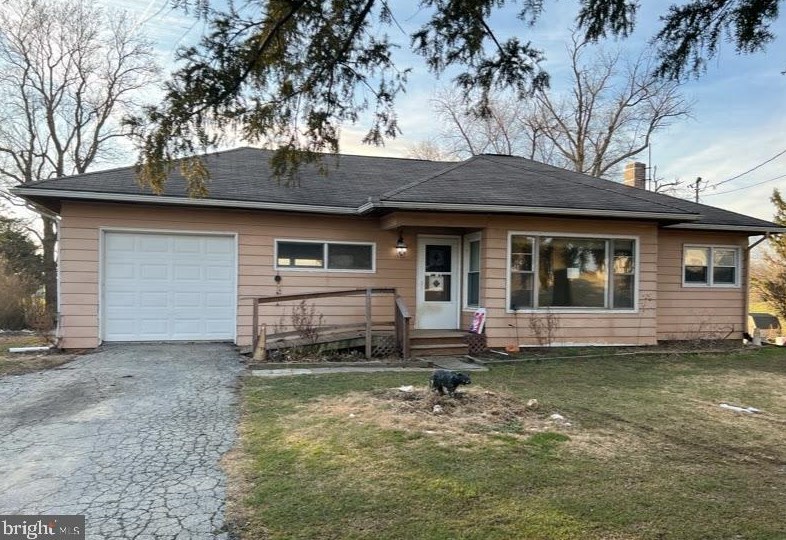1232 Felton Rd, Red Lion, PA 17356