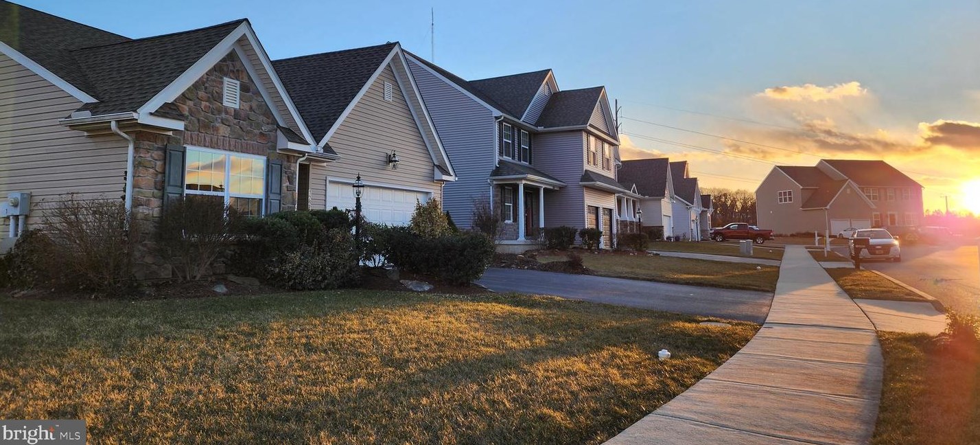 1225 Gardenia Dr, Bittersville, PA 17366-8527