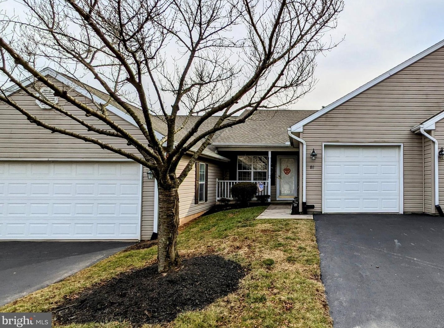 88 Hagarman Dr #88, York, PA 17408