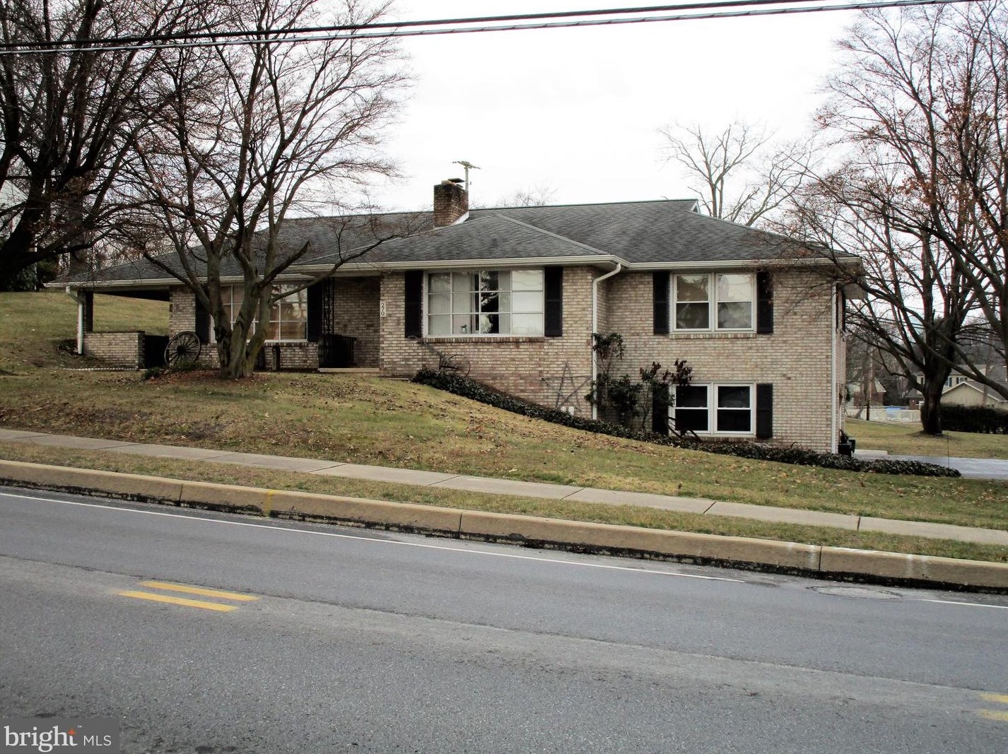 270 N Main St, Spring Grove, PA 17362