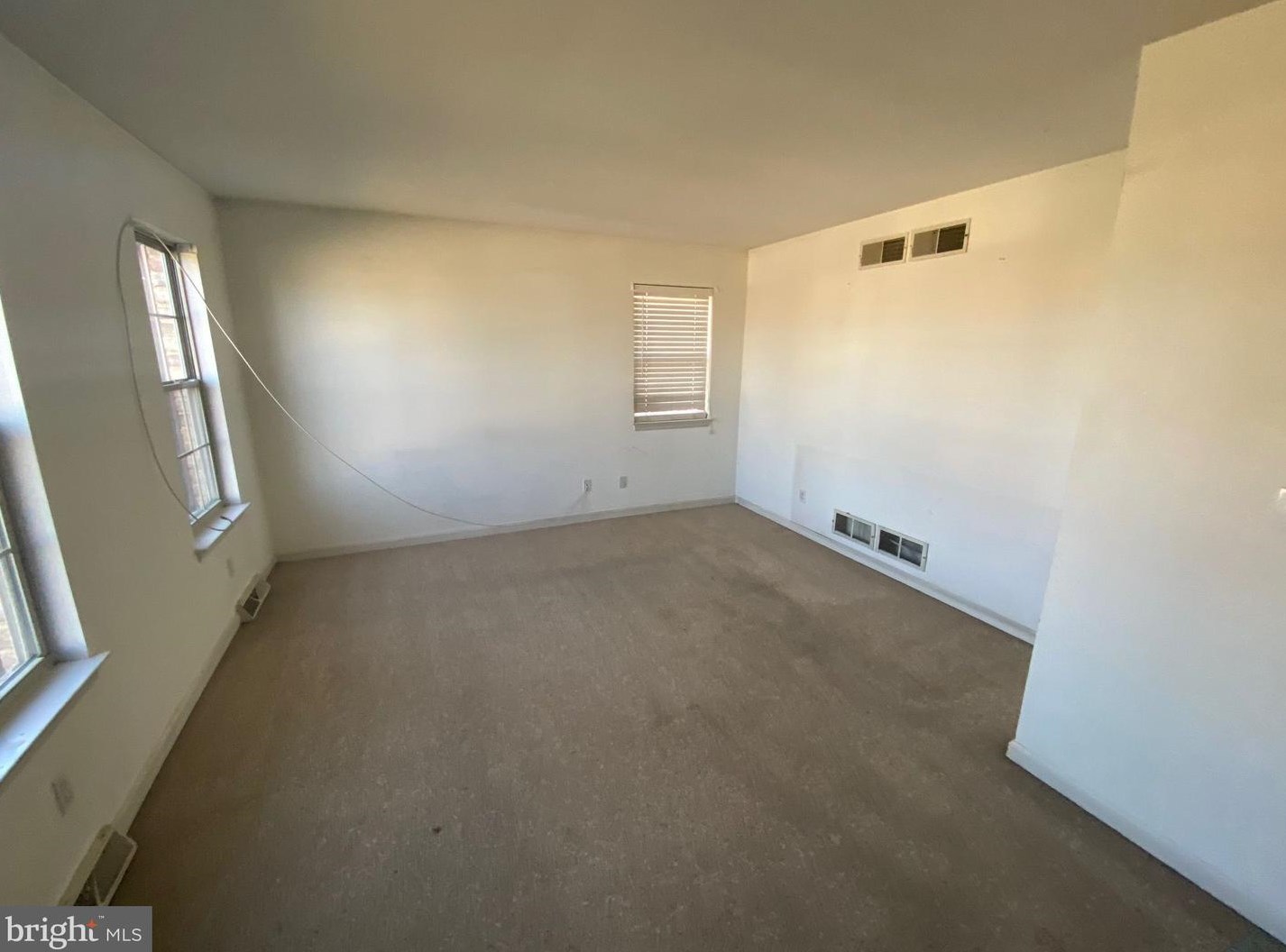31 N 5th St, Mount Wolf, PA 17347