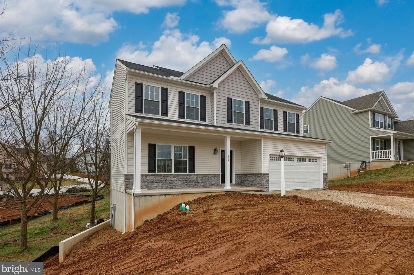 160 Payne Dr, Mount Wolf, PA 17347