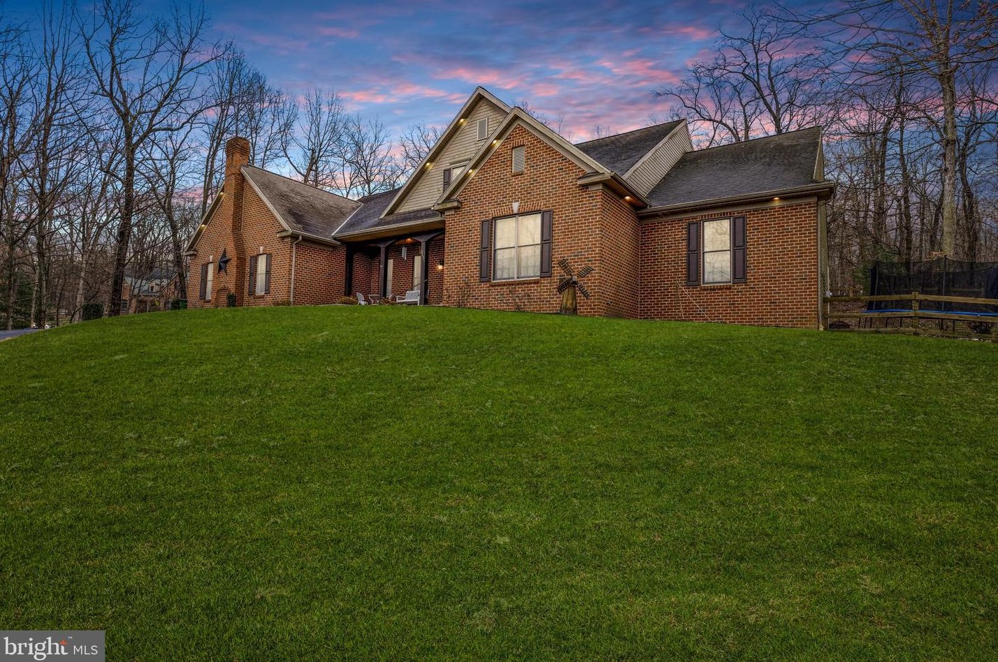 2131 Ridgeview Rd, Yoe, PA 17313-9671