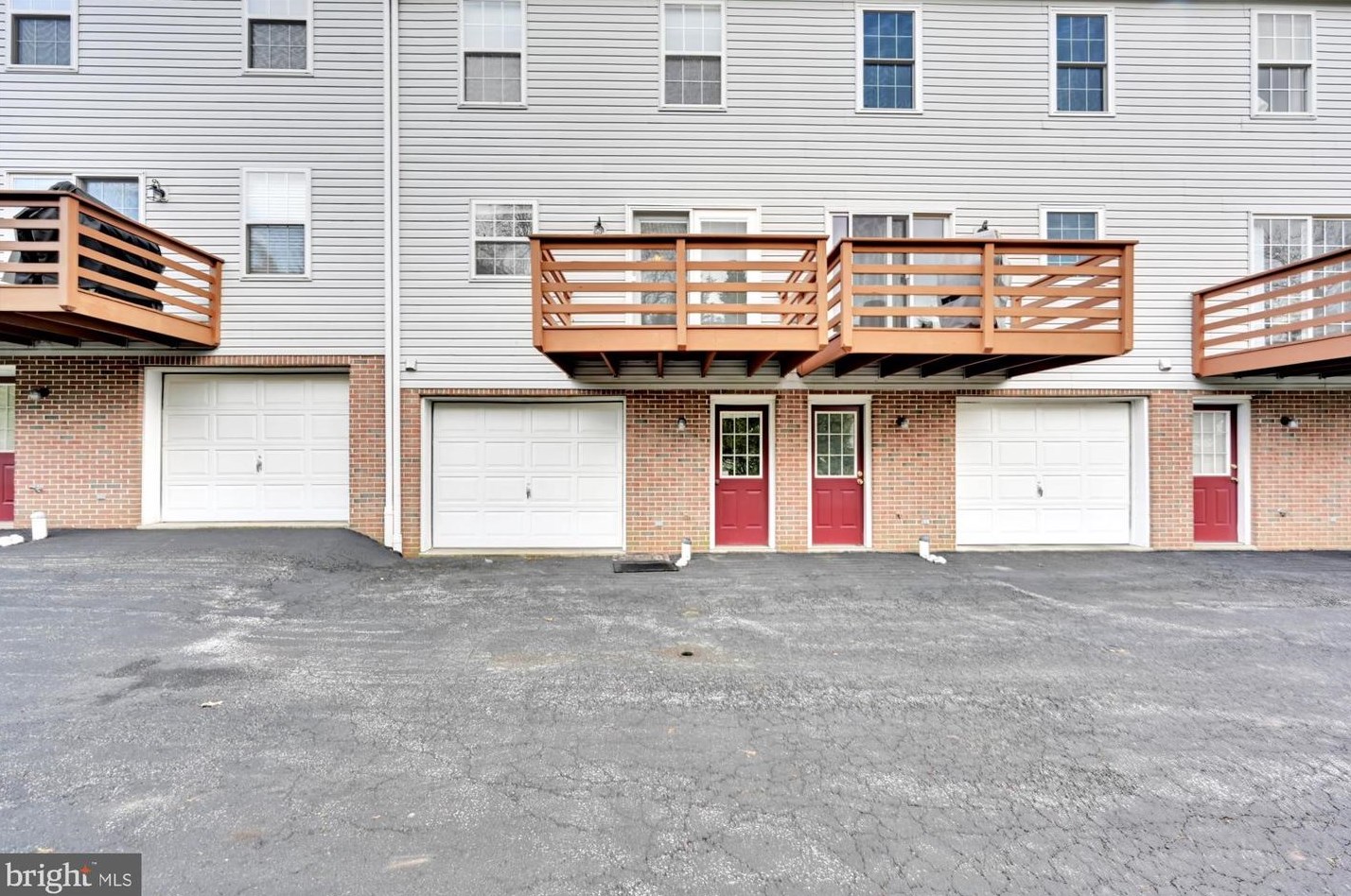 339 Cherry St, Red Lion, PA 17356