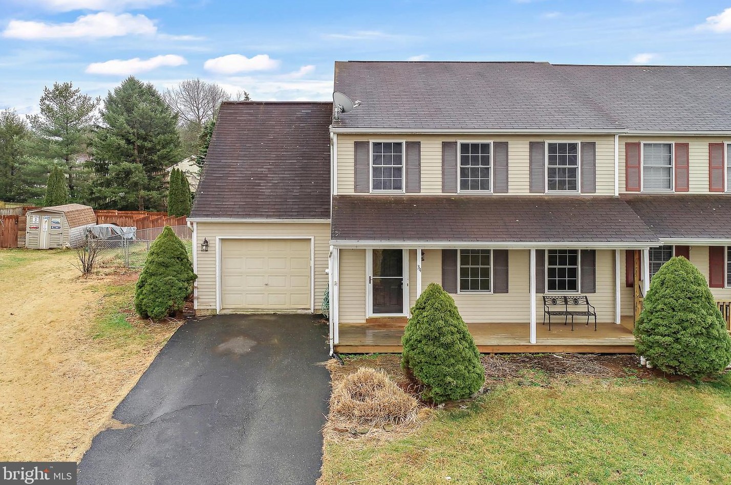 34 Vickilee Dr, Longlevel, PA 17368