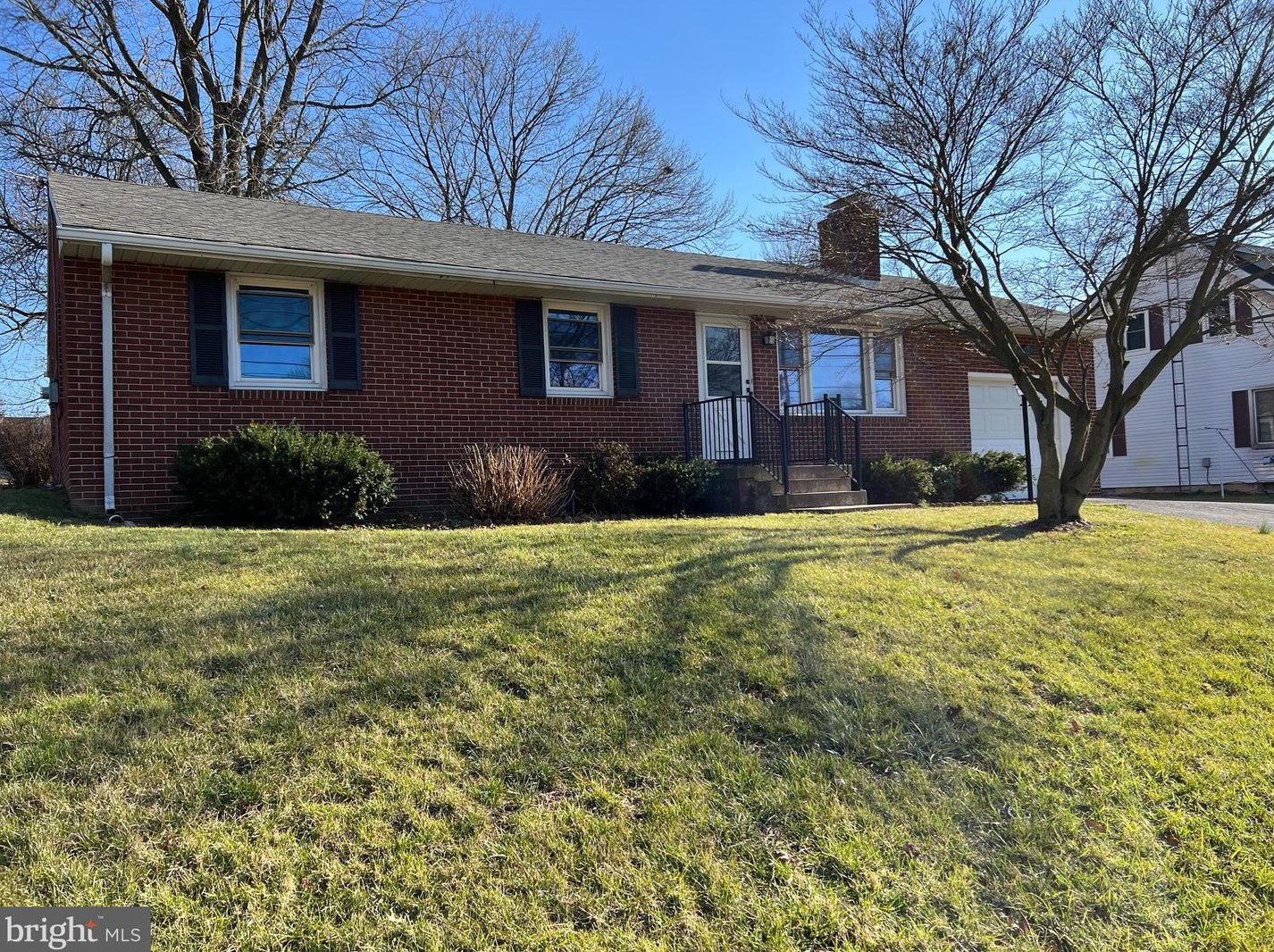 188 W Hanover St, Spring Grove, PA 17362