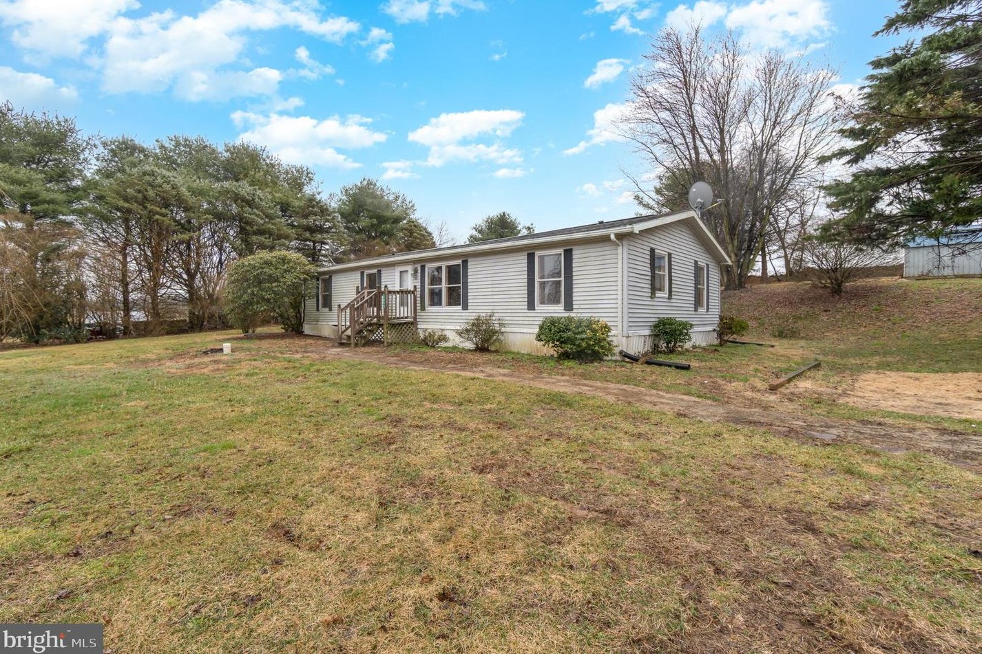 1072 Blue Ball Rd, New Park, PA 17352