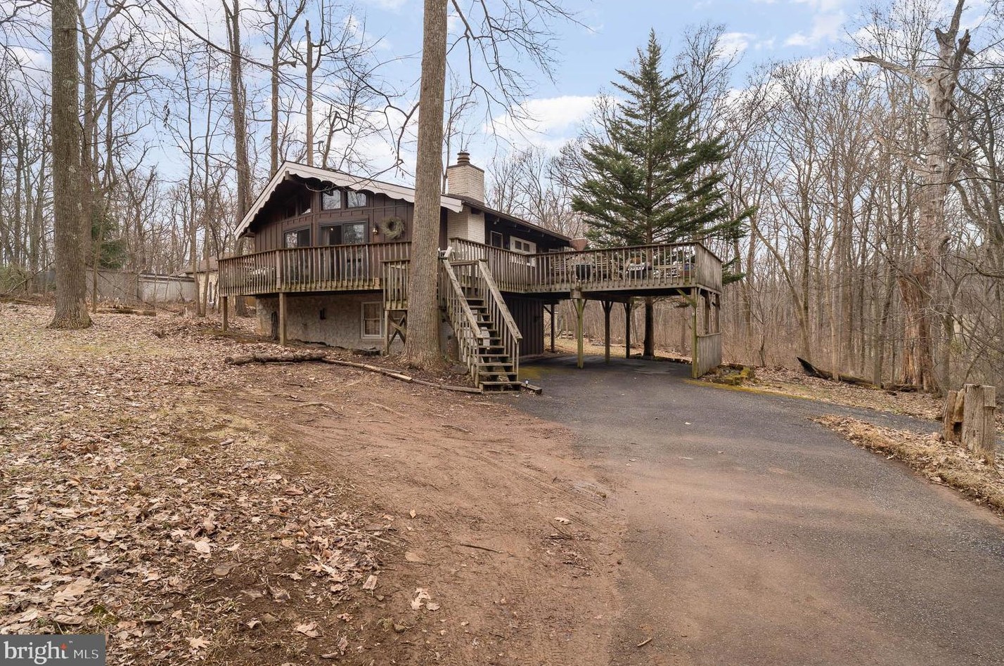 2270 Pinetown Rd, Alpine, PA 17339