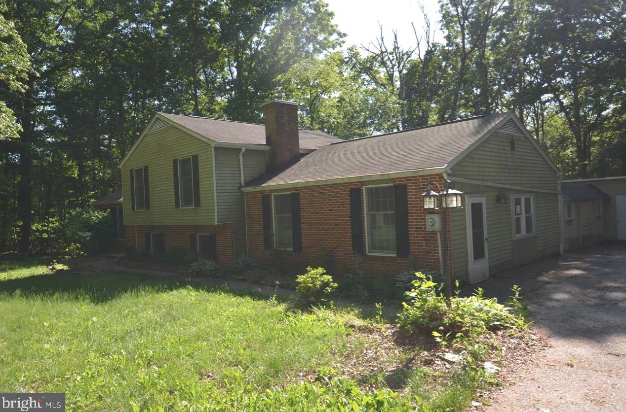 4 Deep Pond Ct, Tolna, PA 17349