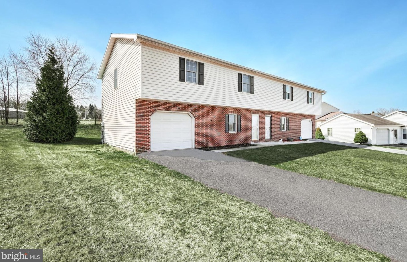 48 Glenview Dr, Siddonsburg, PA 17019