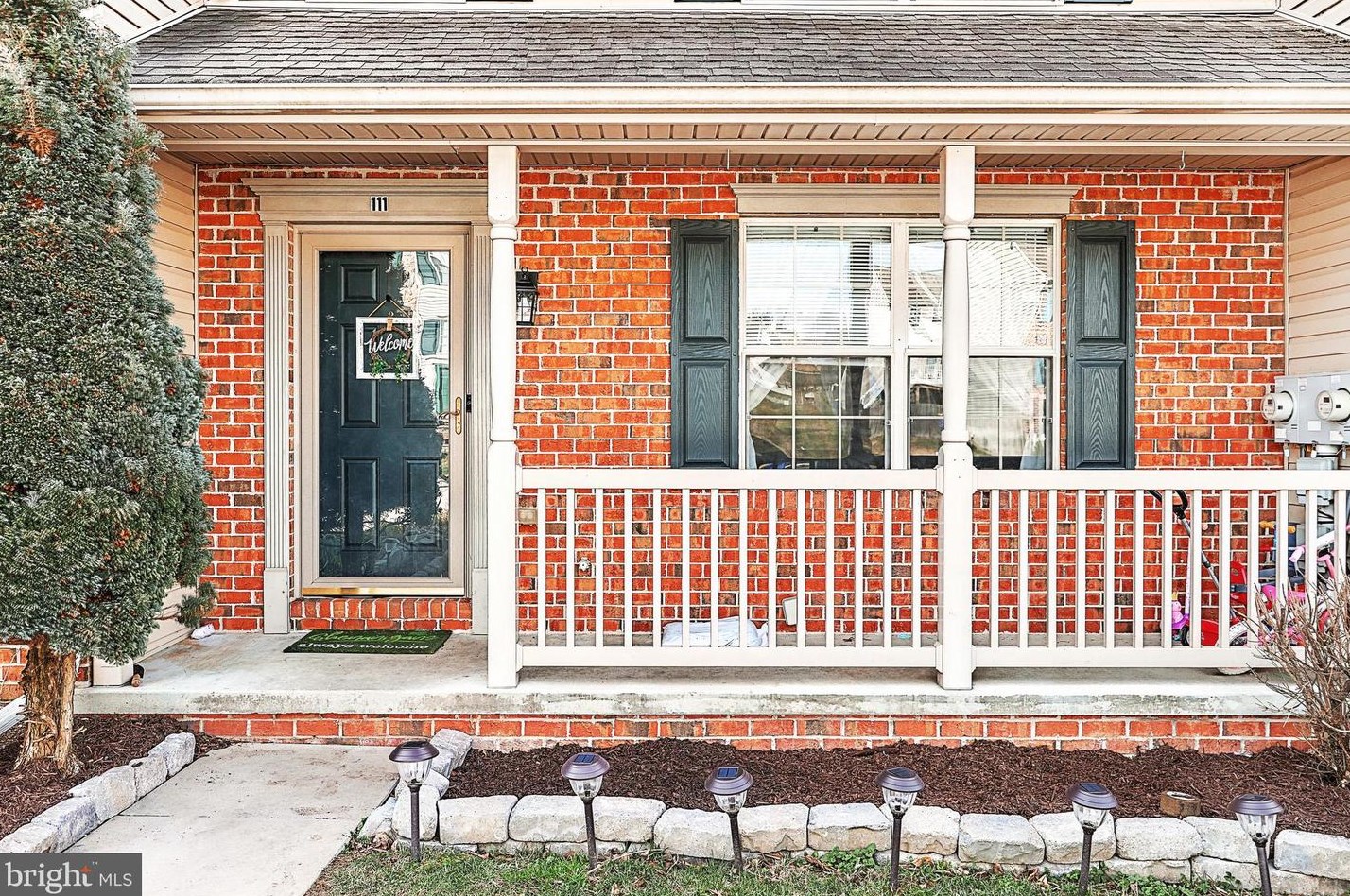 111 Sara Ln, Hanover, PA 17331