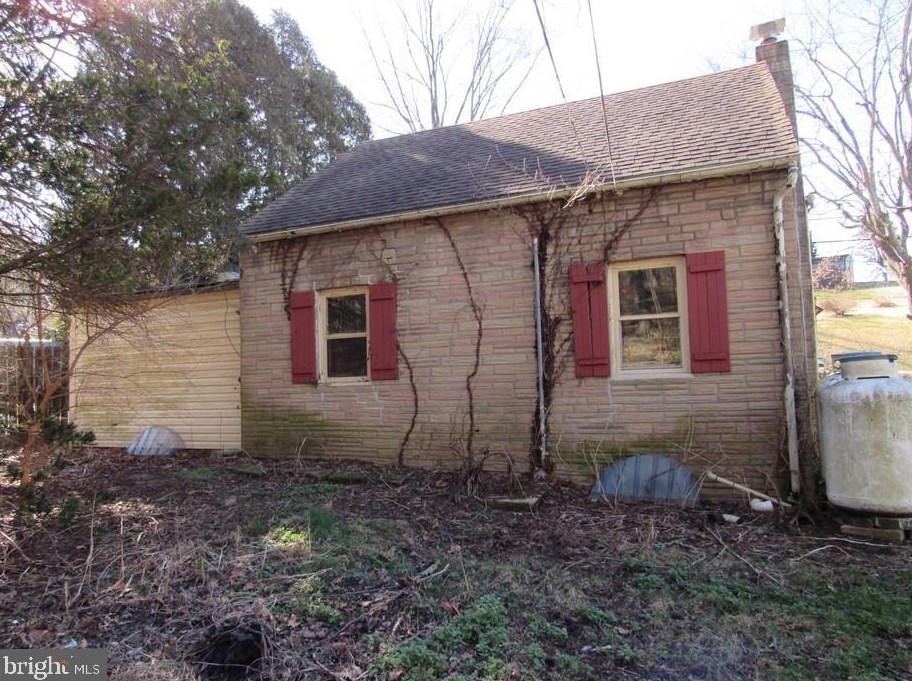 5475 Lehman Rd, Spring Grove, PA 17362