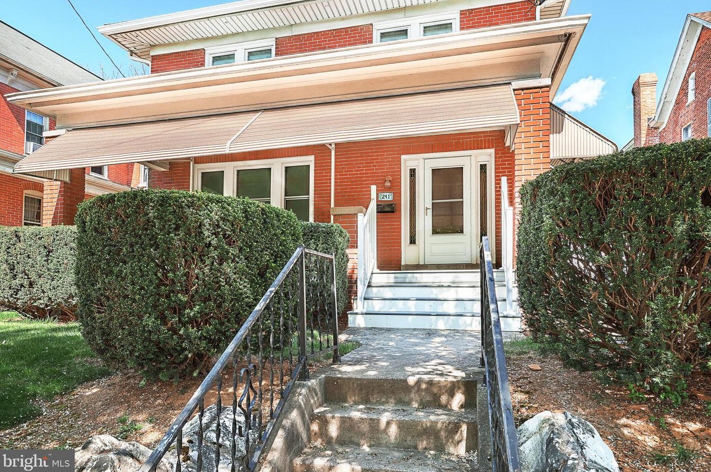 241 N Main St, Red Lion, PA 17356