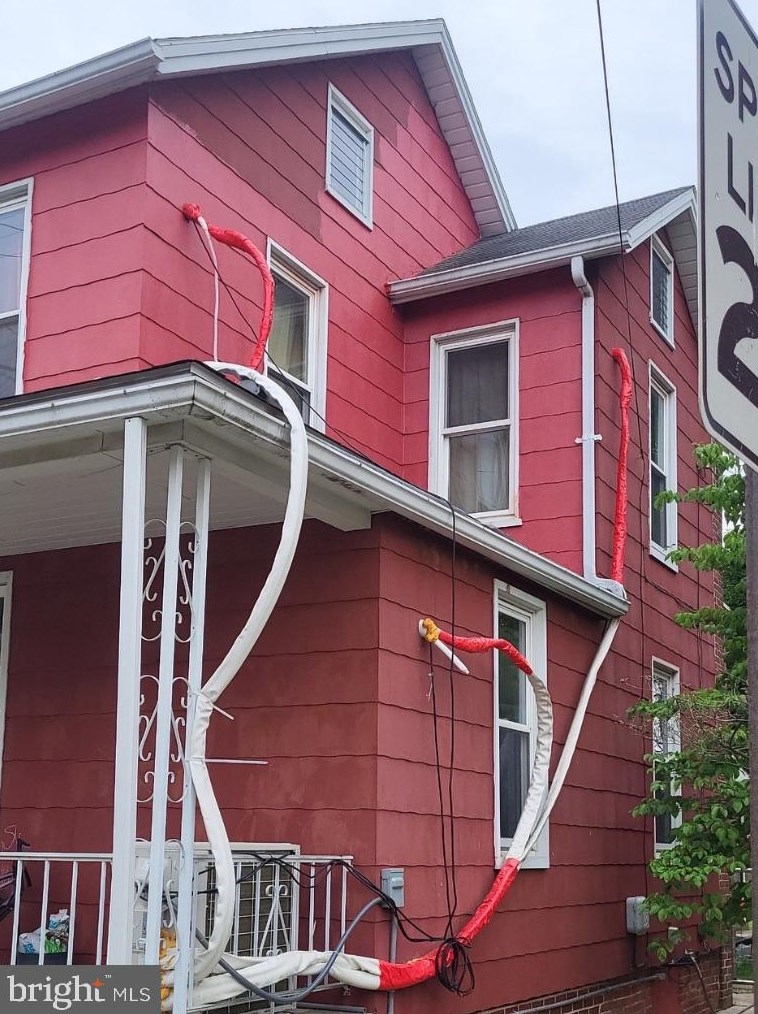 168 S East St, Spring Grove, PA 17362
