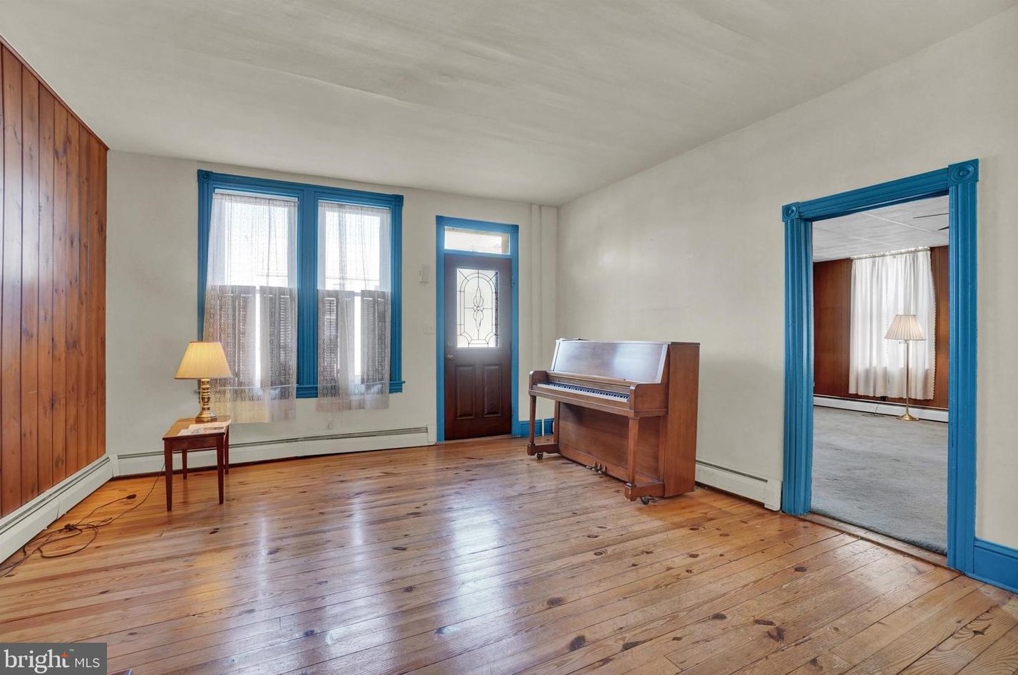 121 S Main St, Shrewsbury, PA 17361