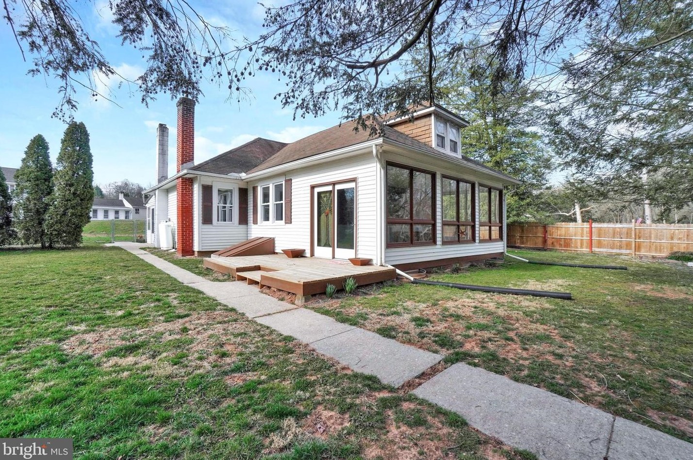 1501 Conewago Creek Rd, Strinestown, PA 17345-9303