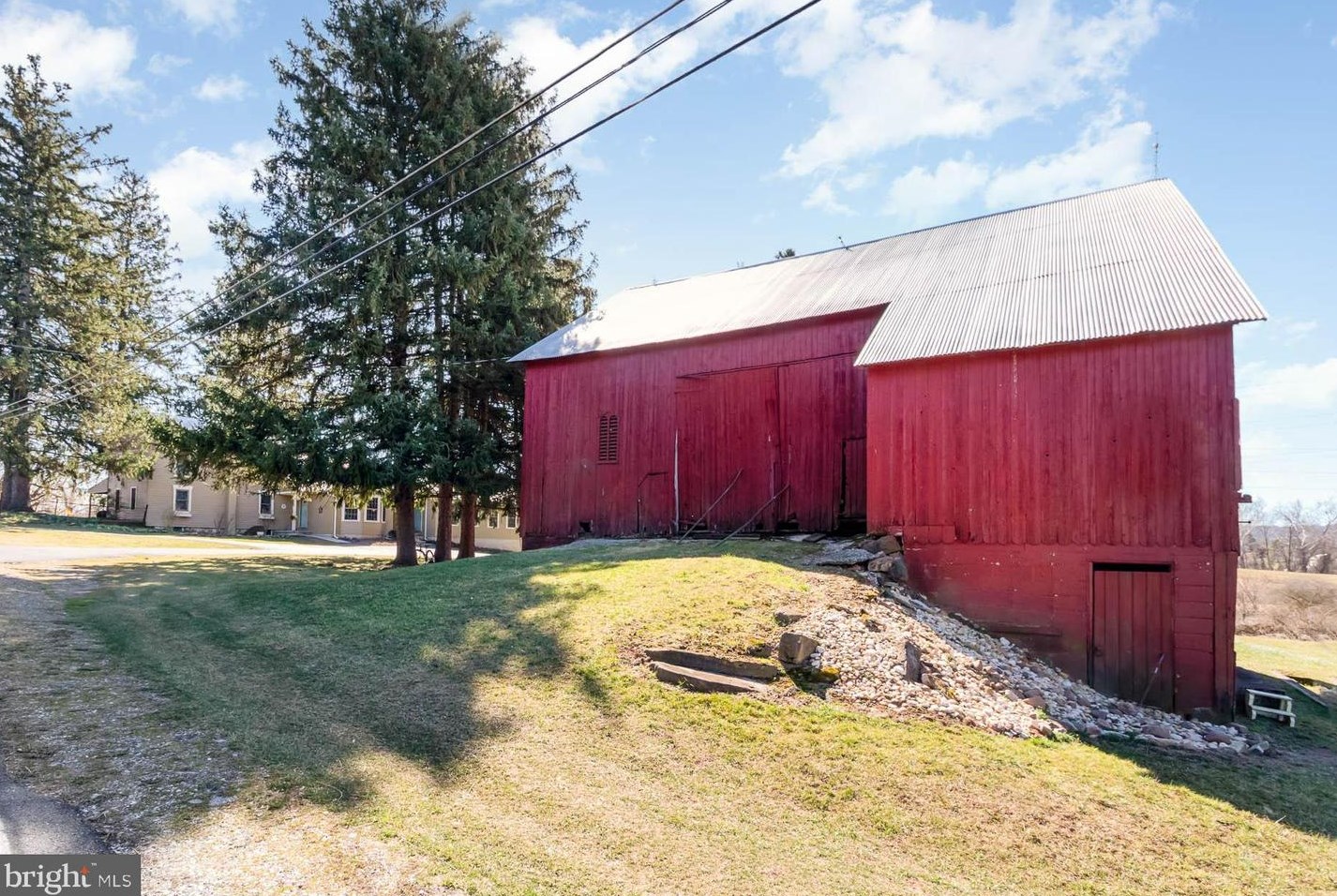 560 Old Quaker Rd, Alpine, PA 17339