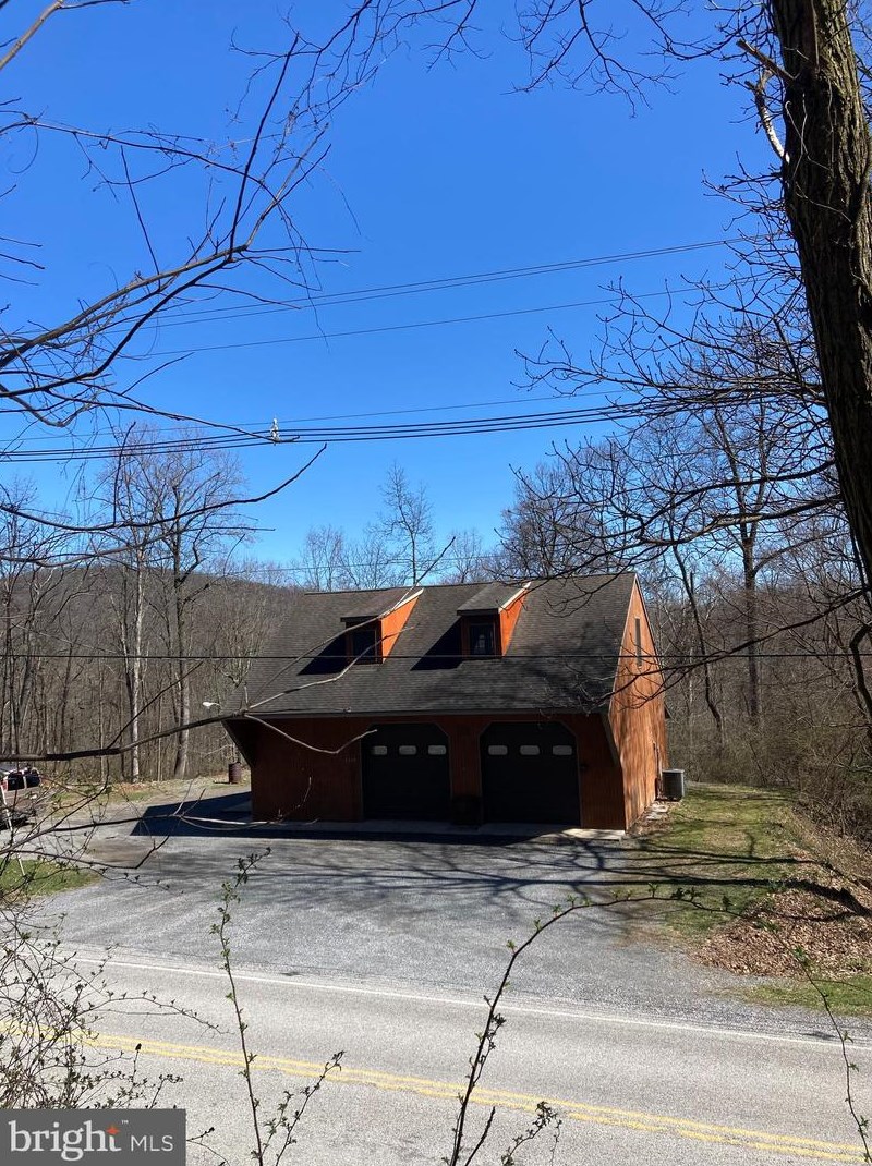 1220 S York Rd, Siddonsburg, PA 17019