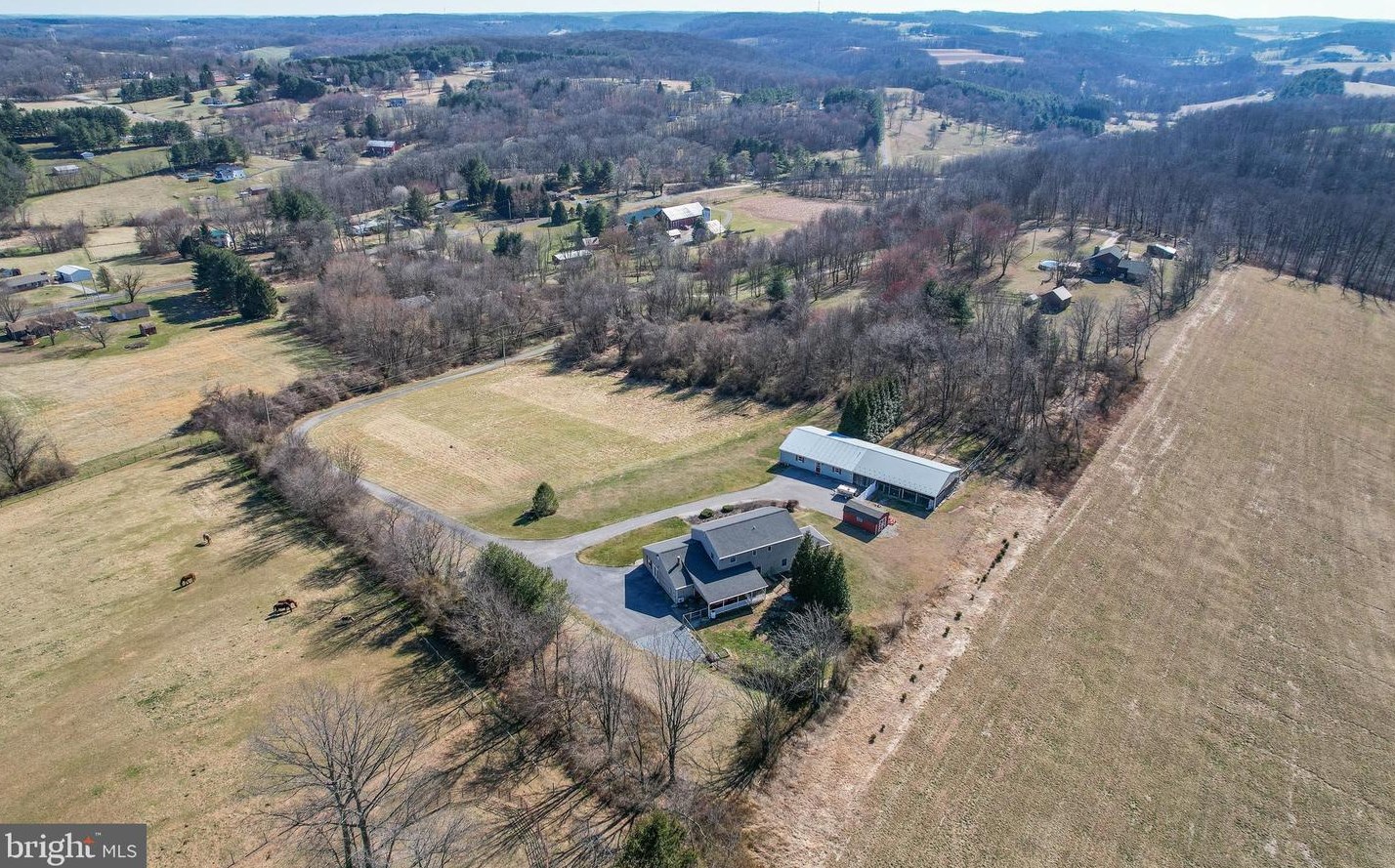 6446 Brodbeck Rd, Hametown, PA 17327-8721