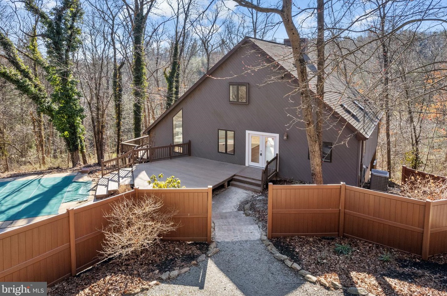 1175 Pleasant Grove Rd, Red Lion, PA 17356