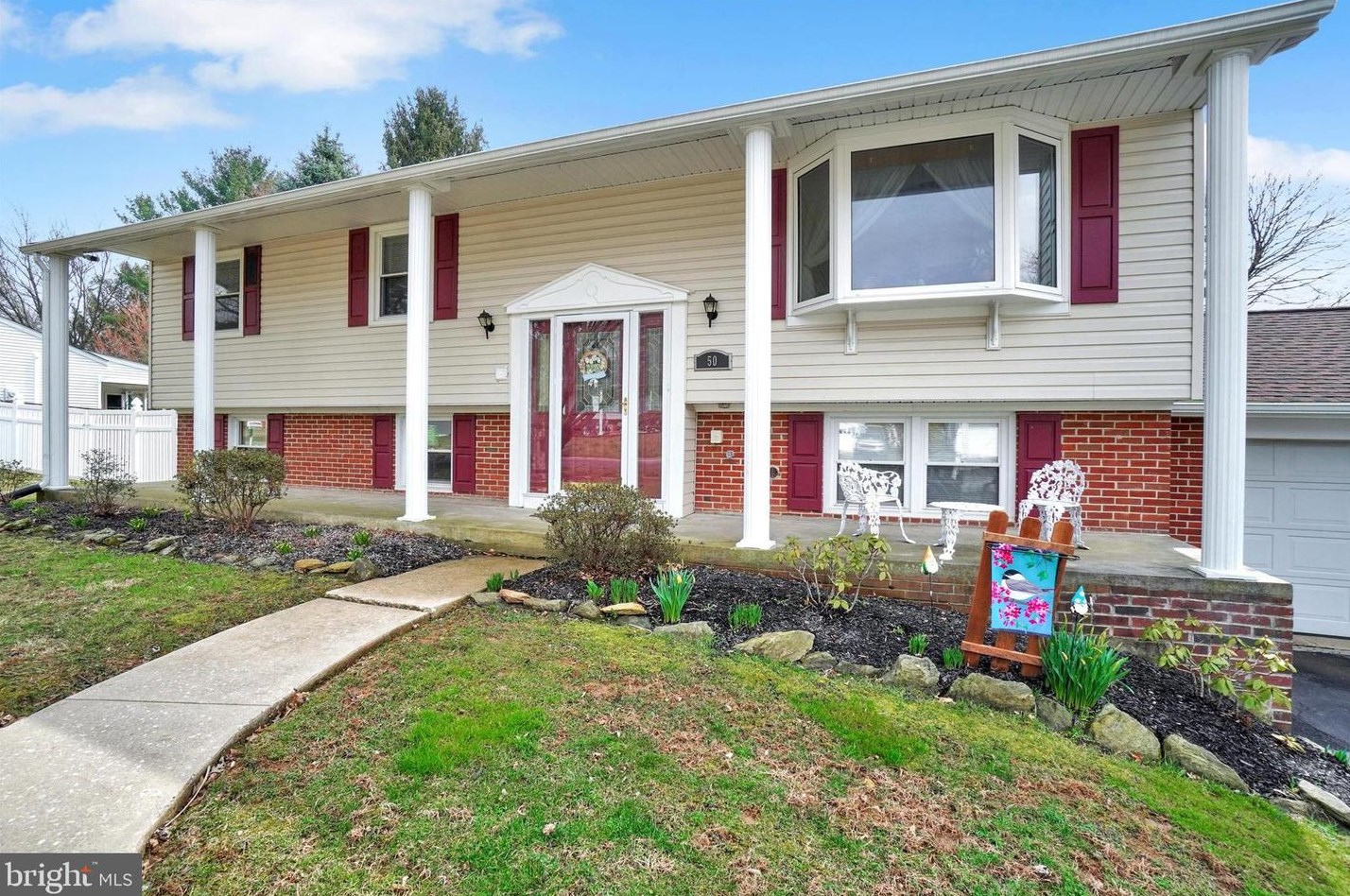 50 Covington Dr, Shrewsbury, PA 17361